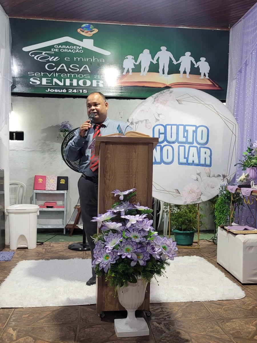 catiucecaty's tweet photo. Preletor Pr. Ricardo Amaral https://t.co/I2s4BcOL7c