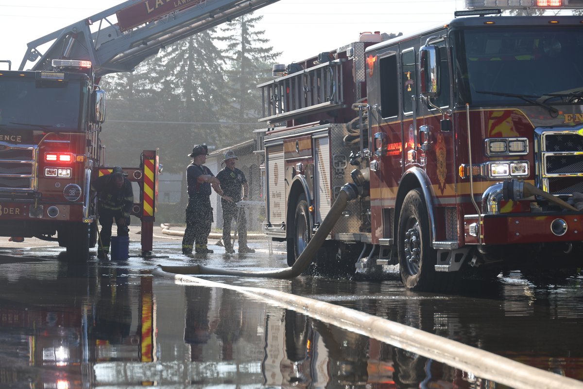 IFD_NEWS's tweet photo. Department assisted. IFD Fire Investigators investigating. https://t.co/H2hbv7d5XI