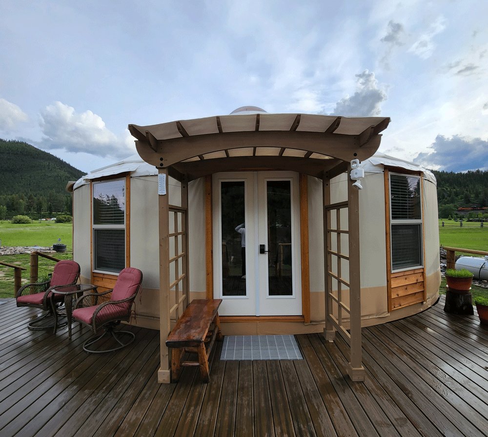 glaciermt's tweet photo. Follow the Clark Fork River through Western Montana’s I-90 corridor, with stops for rafting, biking, a historic used bookstore, huckleberry treats, roadside icons and riverside stays. Read the blog. https://t.co/xYwtidLmCp

📷: Yurt on the Clark Fork River

#GlacierMT https://t.co/x7Kvd7J2cE