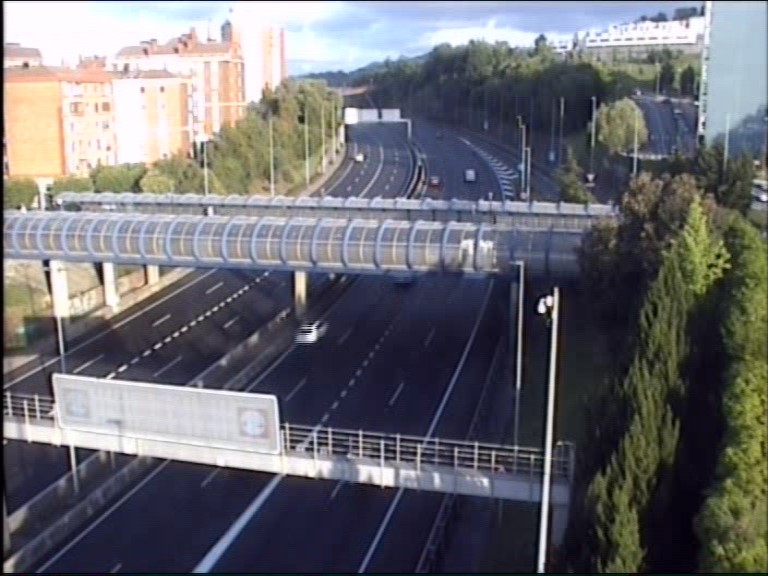 trafikoaEJGV's tweet photo. 🟢#Istripua eta #Autopilaketak AMAITUTA #Bi10 Km 121 #Barakaldo-n Galdakaoko norantzan.
🟢Accidente y retenciones FINALIZADAS en Bi-10 Pk 121 Barakaldo sentido Galdakao.
#Trafikoa https://t.co/peuvSAHOw4