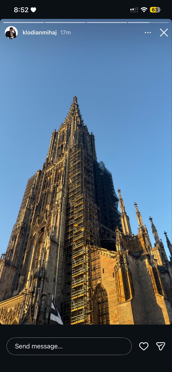 Sabrina60ze's tweet photo. @Ariellove1vz Po po e vjeter o endrrimtaret e suada zenet mos gaboni mi hup shpresat ju😆 https://t.co/zsDmLLiDT9