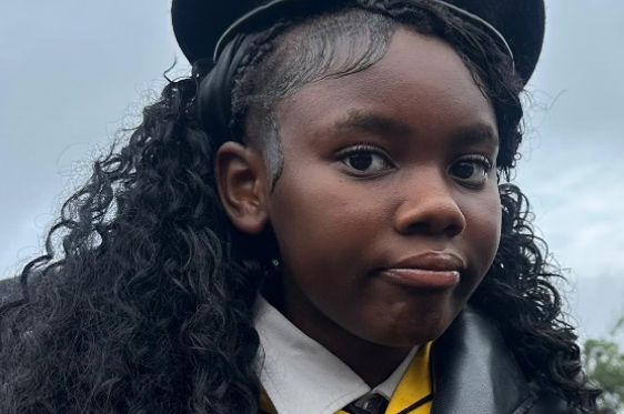 MPSBexley's tweet photo. #MISSING | Have you seen Reinah, 12? Last seen in Erith on Tuesday, 30 June. She is around 5ft tall and may be wearing a caramel-coloured wig. Anybody who sees her should call 101, quoting reference 366/01JUL https://t.co/fuYGXyUqko