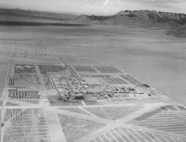 mib_63's tweet photo. In 1949, the US military observed approximately 200 UFOs in the vicinity of nuclear weapons development facilities in a single day, according to documents released by the Pentagon. https://t.co/DSm6vSNUFF