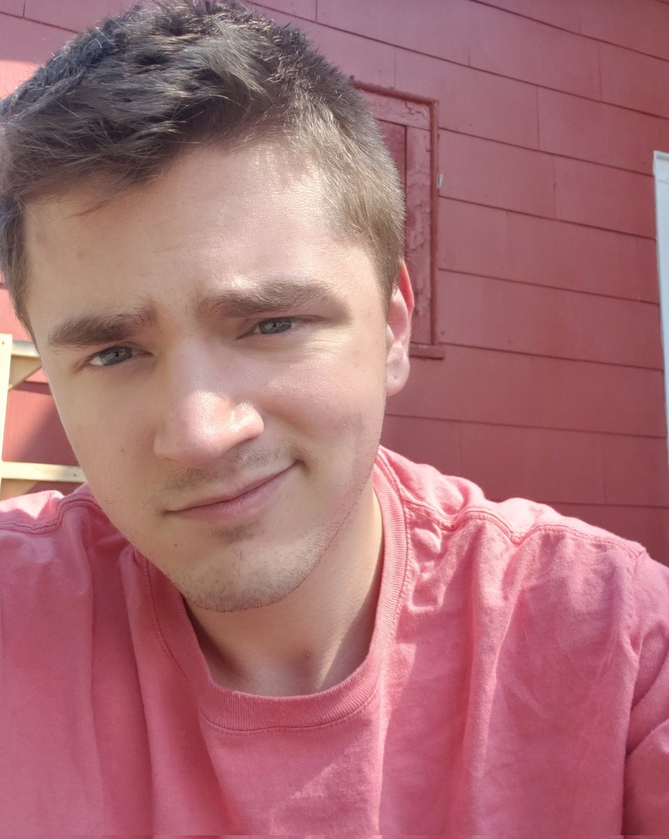 GayBashingHomo's tweet photo. 91 in Maine today. It's brutal, but it's still way better than our long winter months! I love being able to get on here and have incredible and interesting people to to interact with every time! I love you guys! :) https://t.co/jJtoB84d5E