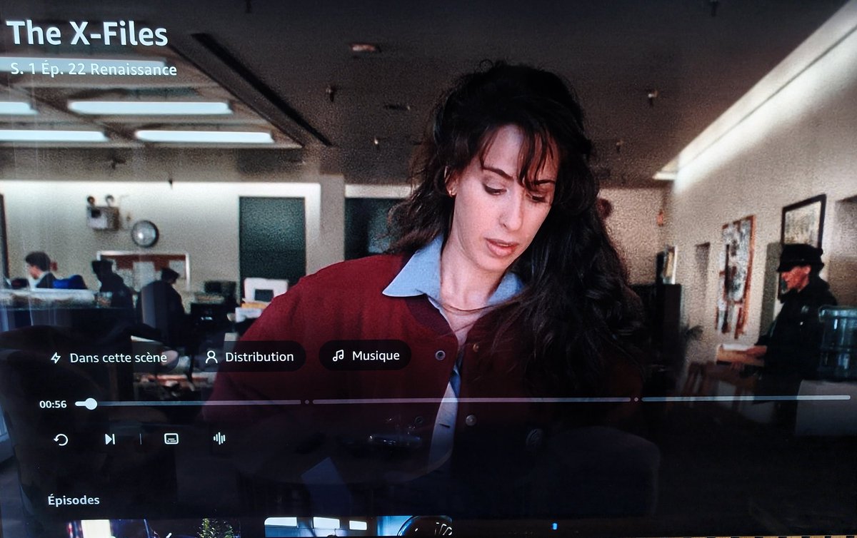 AurelienBinant's tweet photo. Xfiles, saison 1 episode 22, Janice est là. OMG je ne m'en souvenais pas #xfiles #friends https://t.co/1ppJkNC5Lz