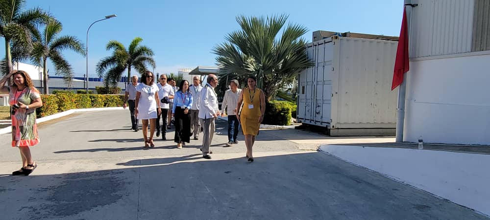 JLGuia's tweet photo. Hoy firma contrato entre  Aduana Gral República y  Empresa vietnamita THAI BINH GLOBAL INVESTMENT CORPORATION Zona Especial d Desarrollo Mariel, 15  empresas  ostentan condición a nivel nacional,  les concede mayor agilidad, confiabilidad y garantías comerciales https://t.co/8fMeCExqrv