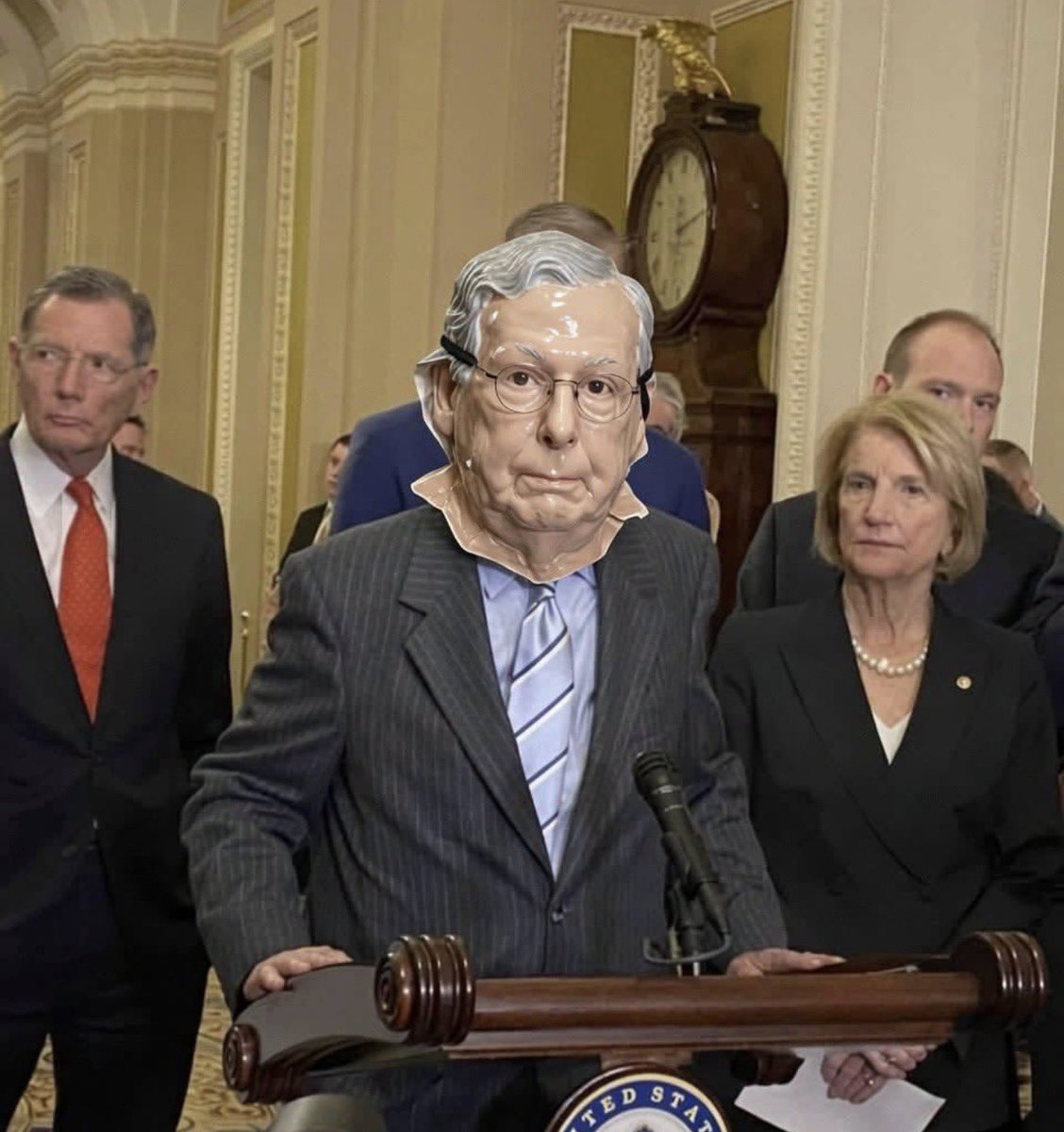 atensnut's tweet photo. 😂😂😂 https://t.co/Wi2W50JkR1
