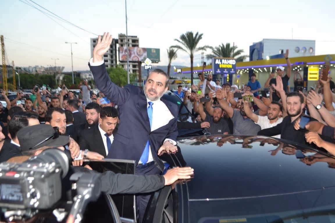Bilal_D75's tweet photo. من رأى كيف تم استقبال معالي الوزير أسعد الشيباني في طرابلس، وشاهد كمية الناس الذين احتشدوا للترحيب به، يدرك تماماً لماذا ناصرنا ثورة الشام، ويدرك معنى أن يجري في عروقنا هوى الشام، ويدرك لماذا تسمى مدينتنا "طرابلس الشام" 💚

فالحمد لله الذي أحياني حتى تقرّ عيني بهذا اليوم 🌿 https://t.co/SDFFqi08px