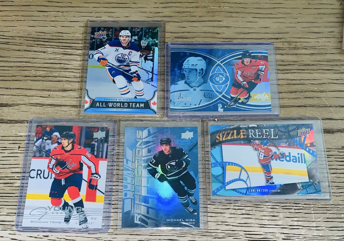 Steve287's tweet photo. Hits from 4 boxes of Upper Deck Extended Series @CardPurchaser https://t.co/BD4kdifuig