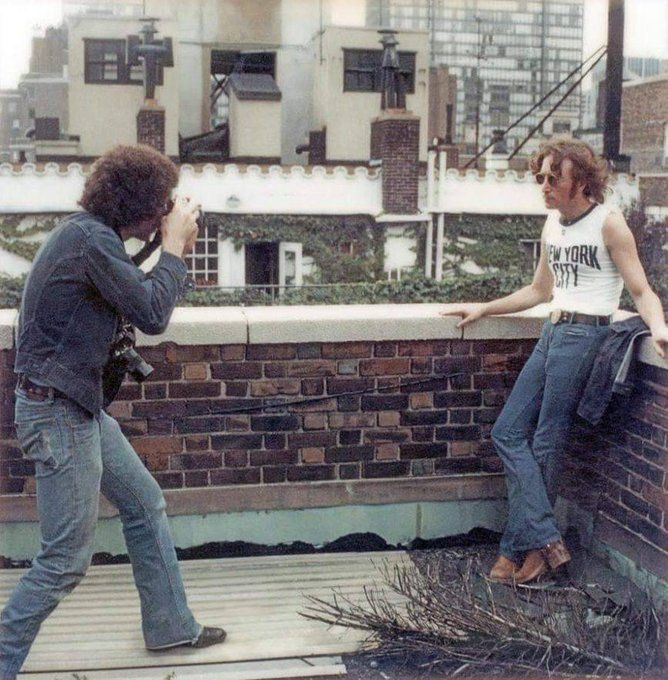 BeatlesArchive2's tweet photo. #JohnLennon, 1974  
The Dakota rooftop photoshoot with Bob Gruen https://t.co/uxO1ILAC1B