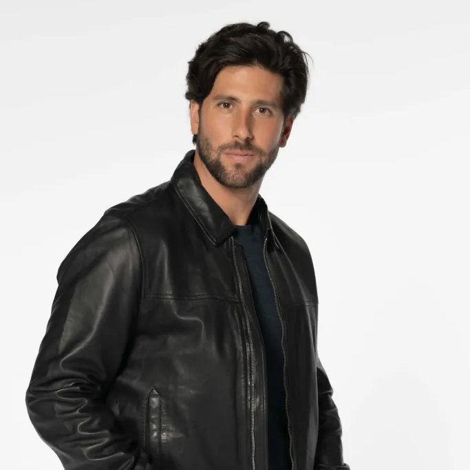 LatNove's tweet photo. 🇲🇽 @diegokleinfrnco podría ser el galán de la nueva versión de #ElManantial que prepara Carmen Armendáriz para las 9:30pm del @Canal_Estrellas
@mauricioislas y #PabloLyle en las versiones anteriores
📲 CDF https://t.co/2vcvCfslRK