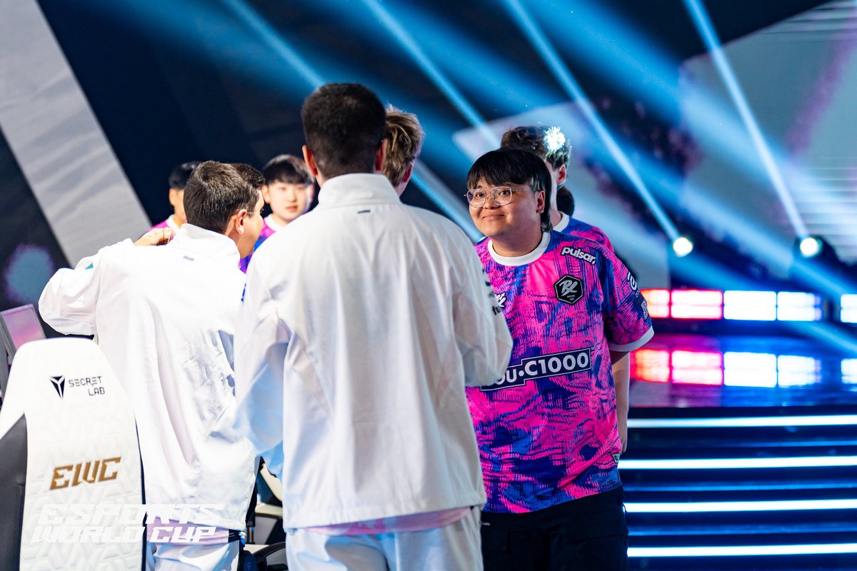 pprxteam's tweet photo. EWC rematch against Karmine Corp tomorrow 🤝 https://t.co/PqfE4hzMQL