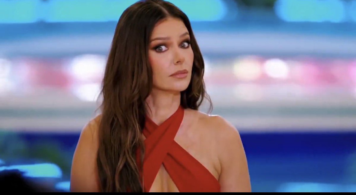 kenzzz888's tweet photo. calling kenzie the female sincere is funny and all but also…is it…. like the only shady thing kenzie did while exploring was the one time she kissed corbin secretly … sincere was running that villa like he was starting a family with 3 different girls idk https://t.co/XP1EH00Awb