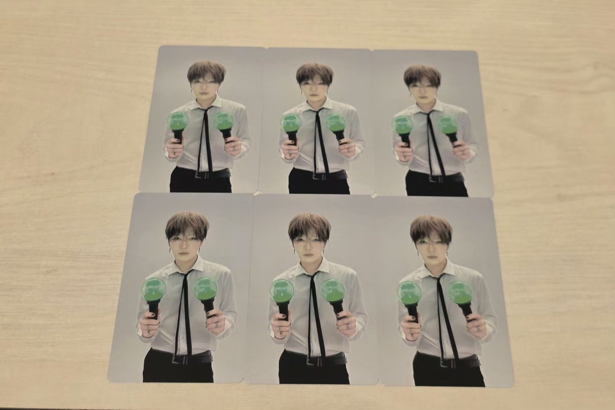 YkPQHZSChslaGZX's tweet photo. グッズ購入特典２種しかないのに6枚同じて😆RandomPhotoCard６種は10枚買ったらコンプリートできました

#ジェジュン
#購入特典
#RandomPhotoCard https://t.co/GF0pYhfBZp