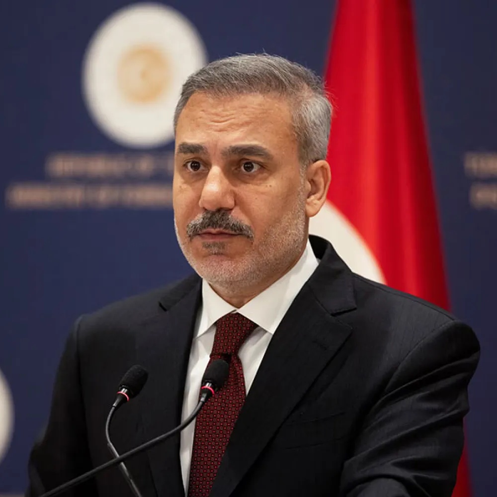 mahfildijital's tweet photo. 🔴 Dışişleri Bakanı Hakan Fidan:

İsrail şuanda yok edici ve uluslararası toplumun lanetlenmesine uğramış imajını değiştirmek için yeni bir düşman arayışı içerisinde.

İsrail sadece benim değil, dünyanın sorunu.

Her yere istikrarsızlık getiren, zulüm getiren, kan getiren, katliam getiren, gözü dönmüş bir çetenin yönettiği bir ülke.