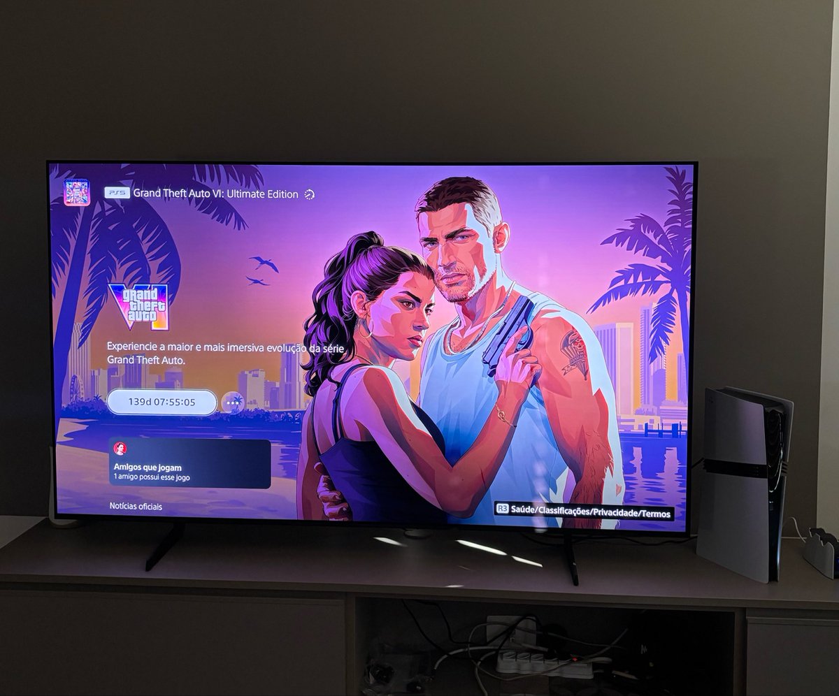 NodeJR's tweet photo. Troquei de televisão 
OLED 65 pol + PS5 PRO por aqui https://t.co/Cr3MkYJFpg