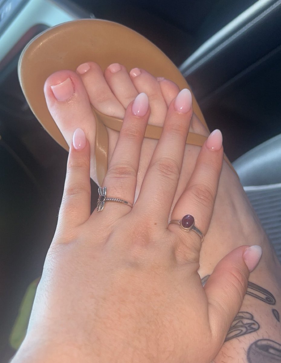 personalpalmss's tweet photo. Tell me how pretty these look😫🩷 https://t.co/jGzyg6YPnf