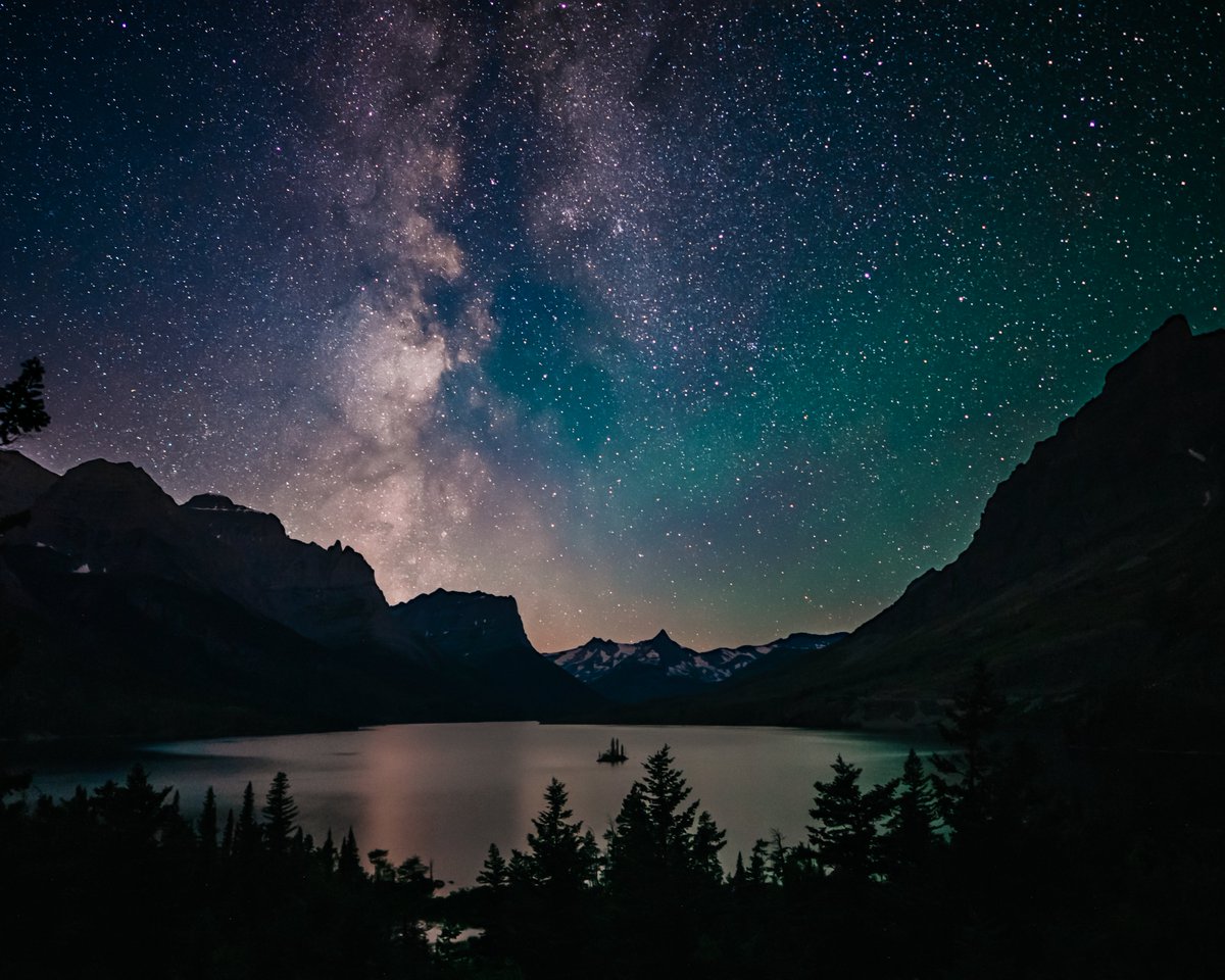 glaciermt's tweet photo. Starting tomorrow, July 3, Glacier National Park will have free entry for Independence Day Weekend.

📷: HoneyTrek and Kelly Javanmardi https://t.co/nENMcb8wk1