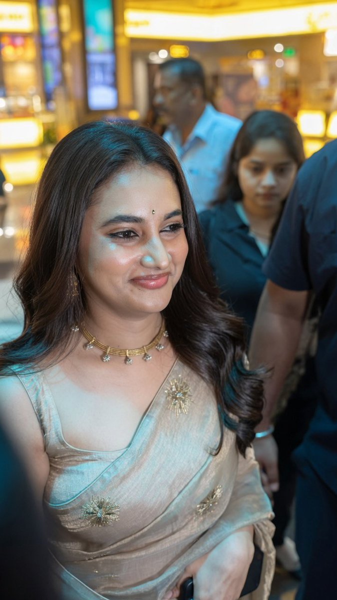 RoshUnfiltered's tweet photo. Priyanka Mohan at #666OperationDreamTheatre teaser launch event. ❤️ #PriyankaMohan https://t.co/VfIaqKyNfo