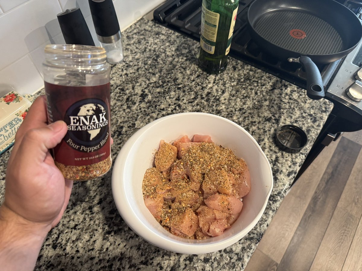 RollTideRewind's tweet photo. Back home and time to season the chicken with ol reliable @EnakFlavors ! https://t.co/2dRYQNSPmT
