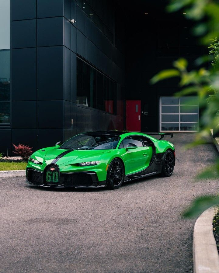 josuke1109's tweet photo. Some say green is for envy. I say it's for 'I just gapped you.' 💚💨 https://t.co/uJF8BL0QKx