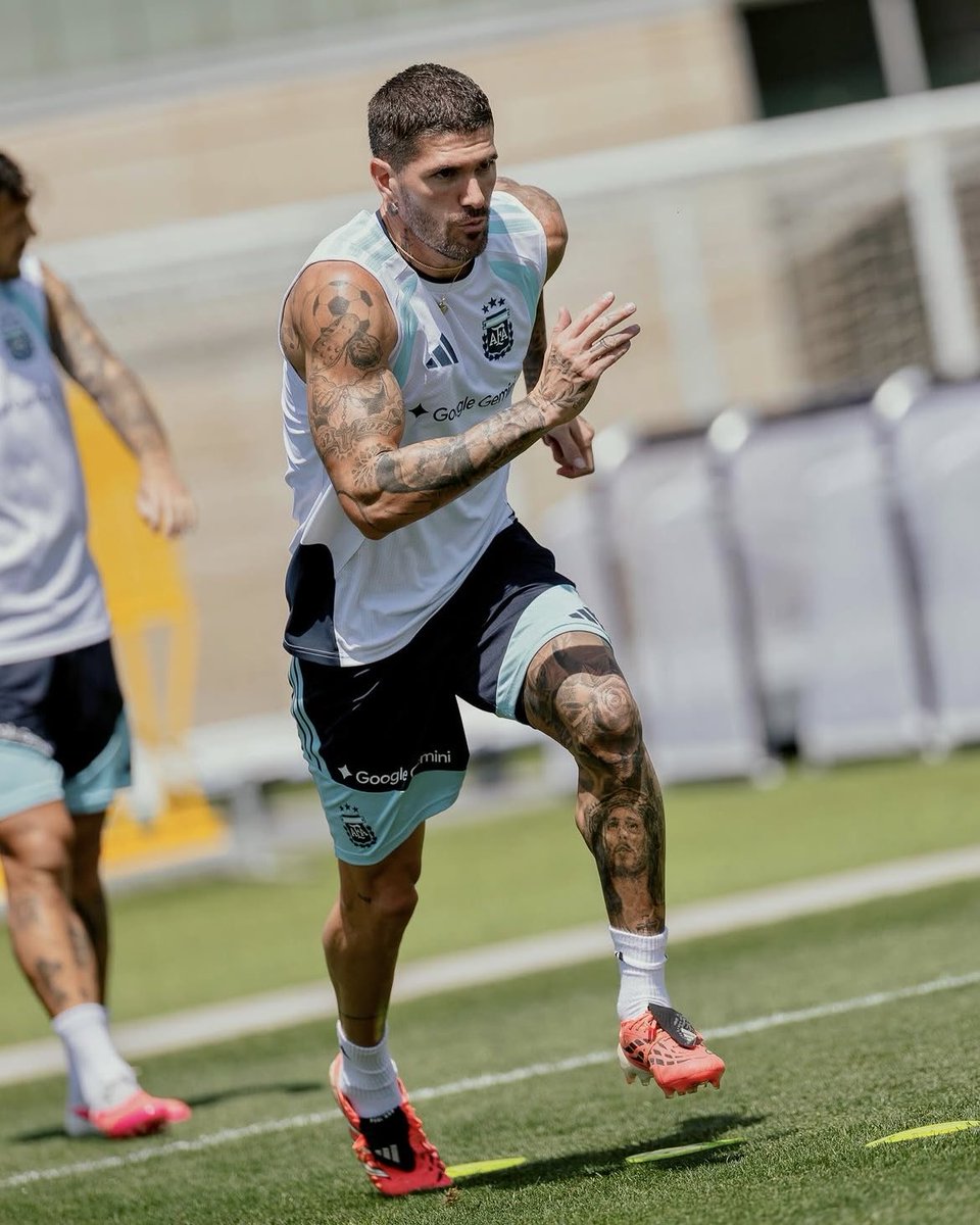 AFASeleccionEN's tweet photo. 🦿🇦🇷 https://t.co/rgnzbd8RC8