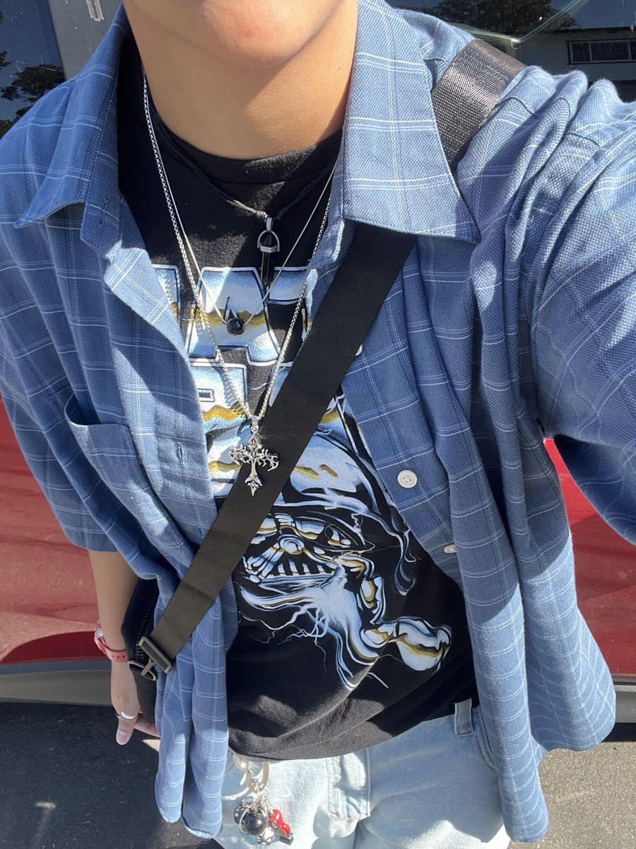 ashton19cox tweet picture