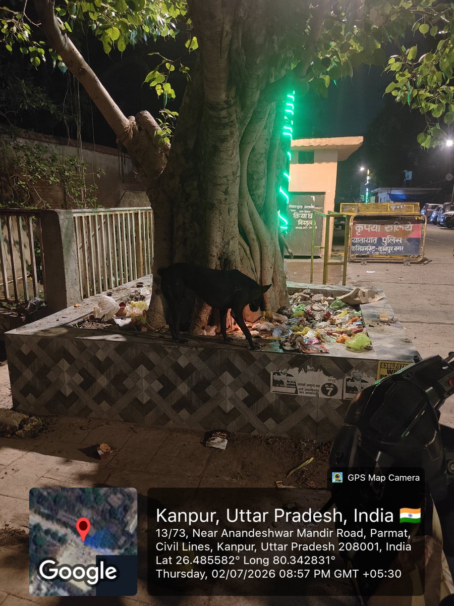Monikan44's tweet photo. @nagarnigamknp @mayorkanpur @SBM_UP @NagarVikas_UP @DMKanpur @myogioffice @kanpursneed
#महादेव के द्वार पर कूड़े का दरबार! महापौर जी, नगर आयुक्त जी—क्या आपको भी यह नहीं दिखता? या फिर स्वच्छता सिर्फ़ कागज़ों और ���िज्ञापनों तक ही सीमित है?
#AnandeshwarMandir  

@VOICEOFNYAY https://t.co/rE3CCJuTv4