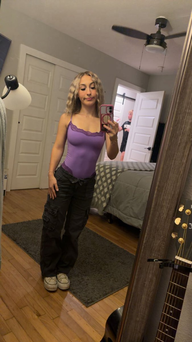 addi1273612's tweet photo. hi i’m addi and im 19! dm me! 💵💵 https://t.co/T6XcNLpPUJ