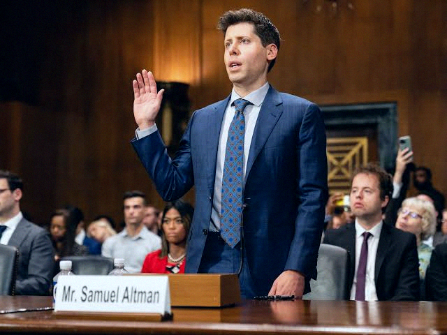 pbk_sphr's tweet photo. Just breaking:

Sam Altman and OpenAI are reportedly chatting with the US 🇺🇸 government about giving it a 5% stake in the company - per Financial Times https://t.co/gG37CRHasI