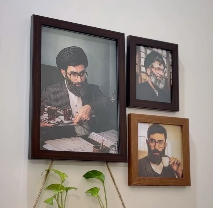 khanoomazar's tweet photo. تو رفته‌ای و من از زنده ماندنم خجلم
کجا گذاشته‌ای رفته‌ای عزیز دلم؟!
#باید_برخاست
#ایرانی_ترین_ایرانی https://t.co/WUWHx8VjzE