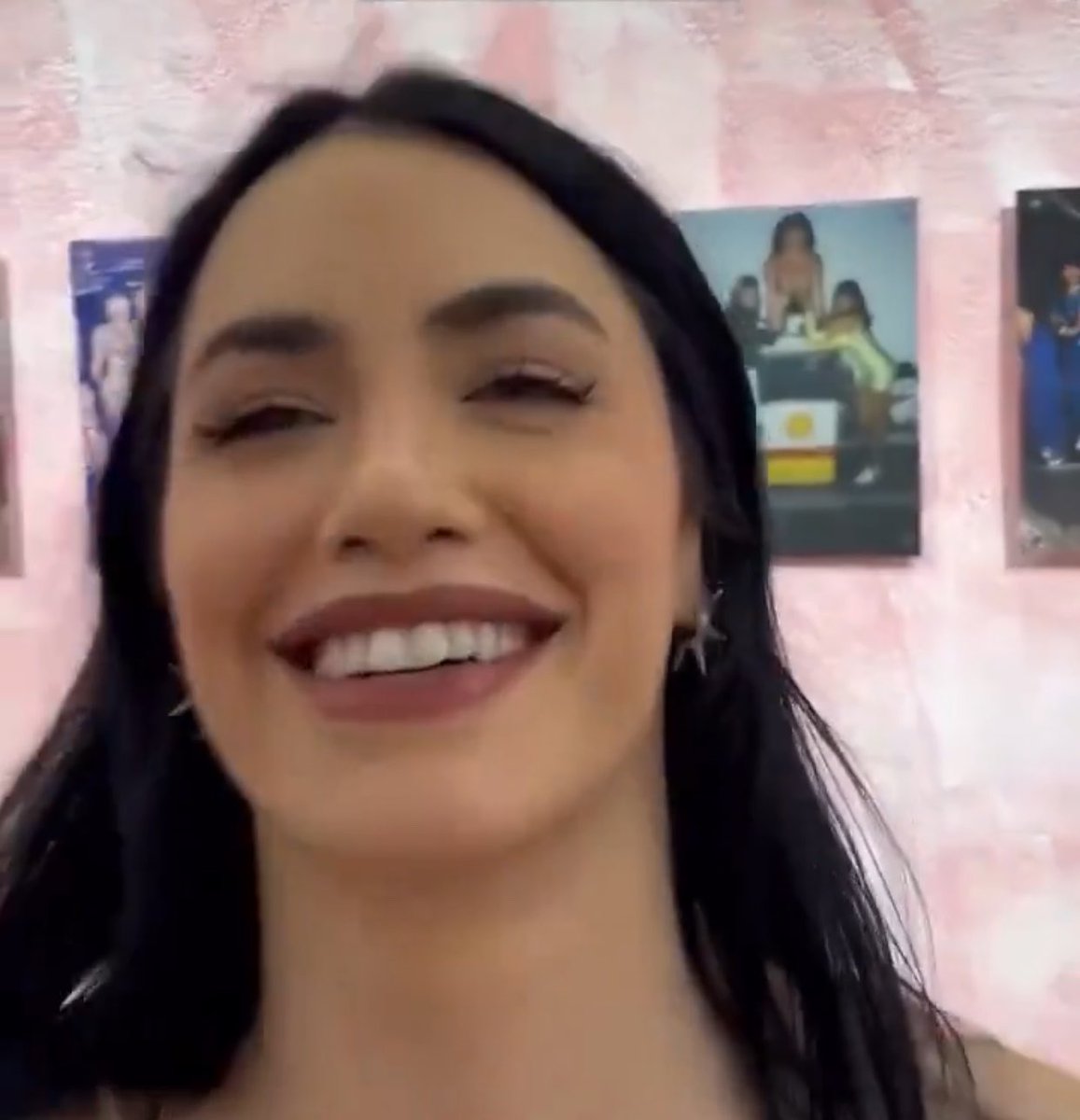 primadonna91_'s tweet photo. la sonrisa y los ojos chinitos por dios es preciosa si te amo más exploto https://t.co/KoFsth5Fuw