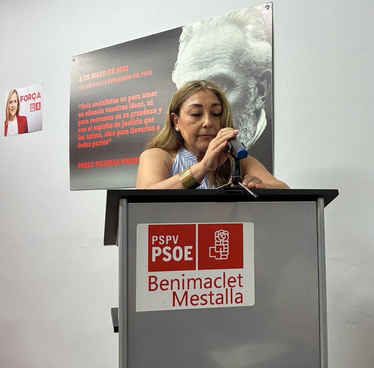 psoeBenimaclet's tweet photo. Hoy hemos celebrado la Asamblea en la que se ha presentado el informe de gestión y elegido a la delegación de la Conferencia Política del PSPV-PSOE en Alicante. Ambas aprobadas por unanimidad. Gracias a todas y todos los participantes. ✊🌹 https://t.co/0XV9VwJjKm