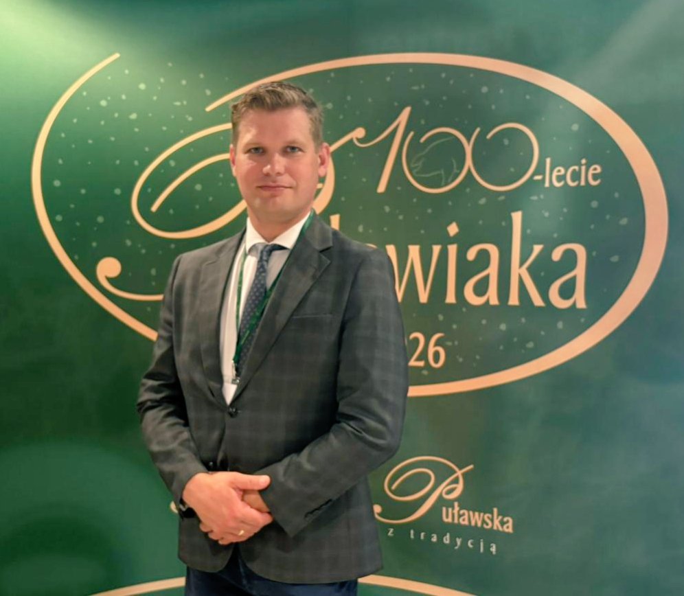Bartosz_Czarnia's tweet photo. Dziś na @UPLublin odbyła się uroczysta konferencja naukowa poświęcona 100-leciu istnienia świń rasy Puławskiej, w której miałem przyjemność uczestniczyć. Świnie te to najstarsza rasa zachowawcza w Polsce, której księgi hodowlane są pod opieką #POLSUS https://t.co/agNRet6t3U