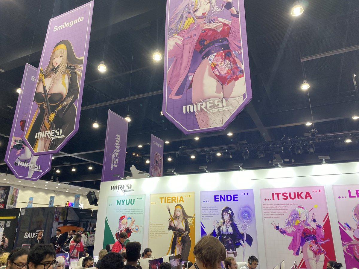 Anime_Simpai_'s tweet photo. @Miresi_en enjoying the AX booth ! https://t.co/0tlmbf9zoJ