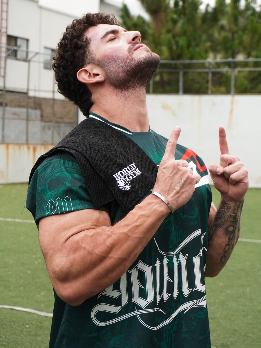 WorldGymMexico's tweet photo. Y SI SI? 🇲🇽🙏🏻

Compra tu membresía World Gym en 👉 https://t.co/hPnqQcY9rN

Usa mi código “XAVI” para apoyarme y ahorrar dinero, gracias por el apoyo broskis 🫂❤️‍🔥

See you at World Gym 🦍🔥
Where Champions Are Made

#WorldGymMéxico #WhereChampionsAreMade https://t.co/ZaYHMUpktk