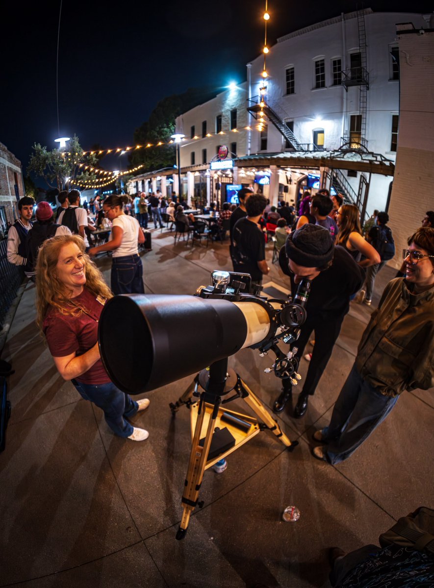 Caltech Astro Outreach tweet media