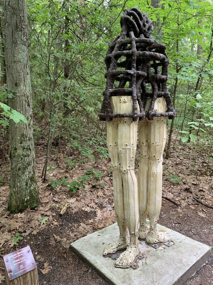 KSharrit's tweet photo. “Prima Luce” by Joaquin Restrepo from Bogota, Colombia. Found in “Walk of Art Sculpture Park” a meandering trail along Lake Michigan. 🍃🤎🍃 https://t.co/pd927S5Igg