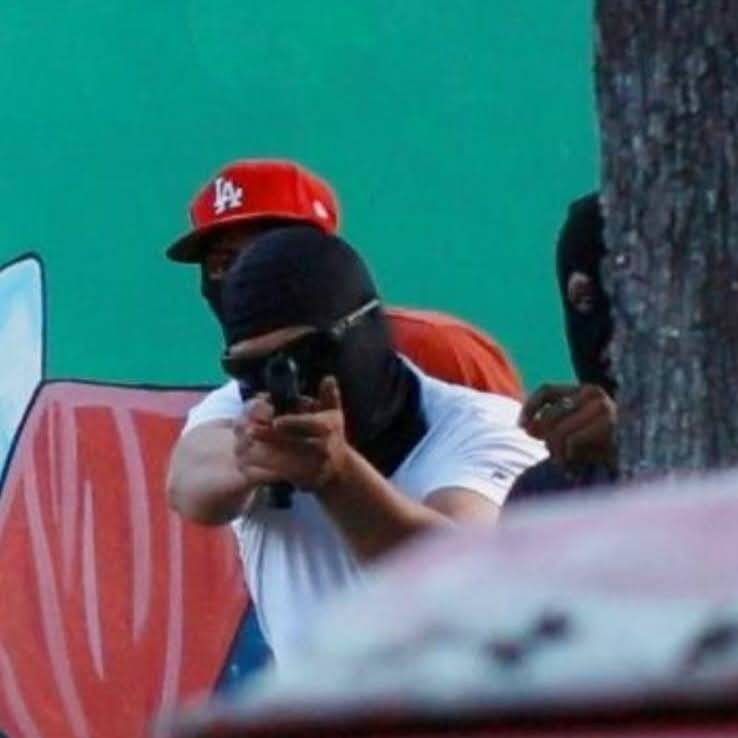 monymm2025's tweet photo. .@mingobguate es suficiente la evidencia para denunciar a Mazariegos por atacar a las fuerzas de Seguridad, desde ese momento hubieran ingresado para capturar sicarios y delincuentes que ilegalmente operan al servicio de Walter Mazariegos. https://t.co/UpkQA5X5cA