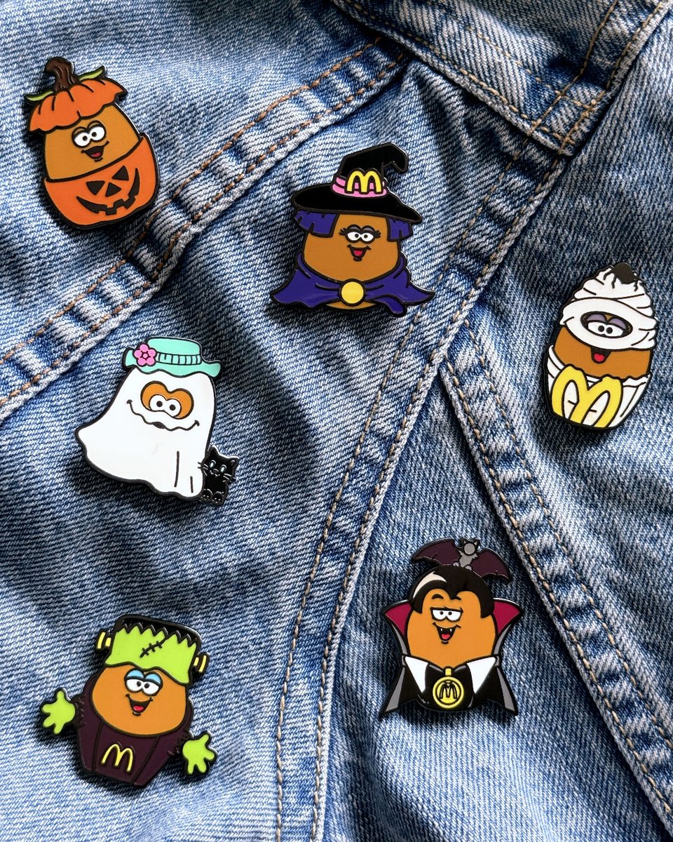 SD_Comic_Con's tweet photo. Don't change that channel! @yesterdaysco is bringing some blasts from the past back as #SDCC exclusives: https://t.co/Q5FLfJc6SP https://t.co/UjinVpnvHN