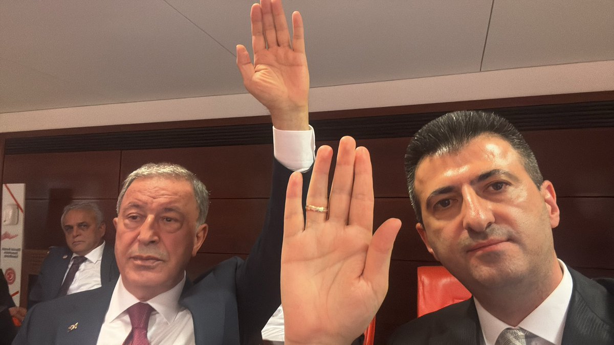 celebimehmeta's tweet photo. Sözleşmeli erlerimize kamuda istihdam hakları hayırlı olsun🇹🇷 https://t.co/GCyjxFXRMG