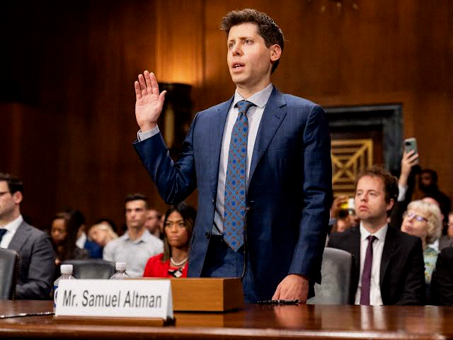 Bobby00866532's tweet photo. Breaking: Sam Altman and OpenAI are supposedly discussing giving the US government a 5% stake in the company 🇺🇸 - per Financial Times https://t.co/rPurRiAn22