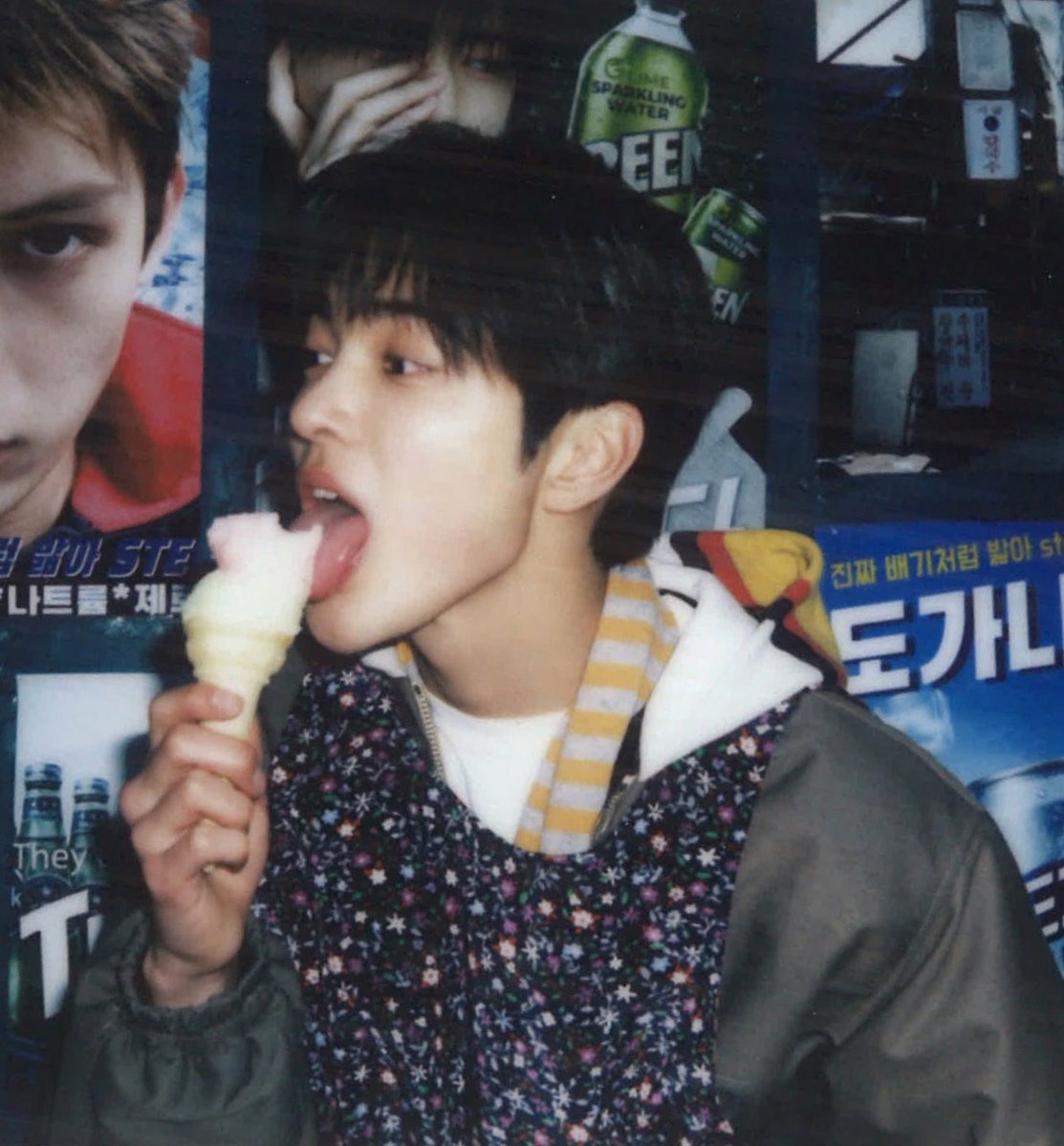 Cheesebg1122's tweet photo. 🍦 https://t.co/ZbOaoCtTAk
