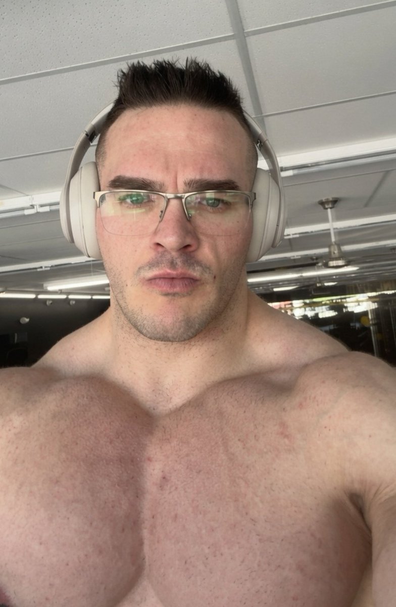 nick_walker39's tweet photo. Guys, I need your support—we need some activity on our site. 
Glad to have you here!  😈

https://t.co/uTxzzSkvBq https://t.co/LKRhxNQoVs