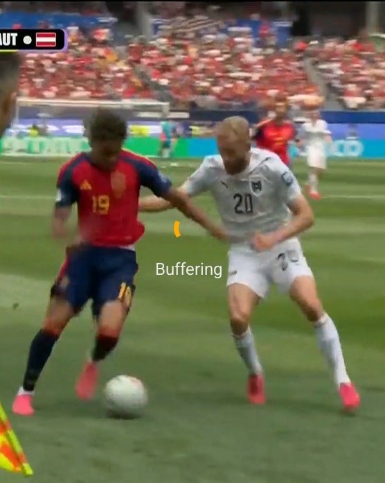 _dkfalcon's tweet photo. I think De La Fuente's plan today is to isolate Yamal 1v1 against Laimer.
This has had a knock on effect on Austria,,, it's forcing Sabitizer to come very deep to double mark Yamal making their counter attacking chances less lethal https://t.co/eDiFF8B6OZ