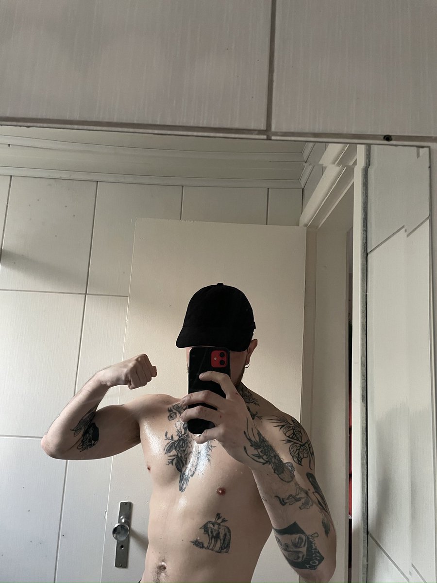 zaluskando's tweet photo. 😵‍💫 https://t.co/0NvCYogeYB
