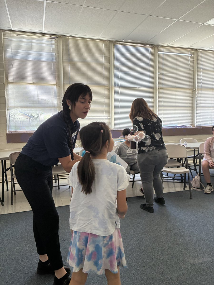 HaysCoHealth's tweet photo. Earlier this week, the Hays County Health Department visited Centro to spend time with their wonderful kiddos and teach them about the importance of handwashing and staying calm through fun, hands‑on activities! 🧒👧

Thank you Centro Cultural Hispano de San Marcos for having us! https://t.co/5J1fCSHabY