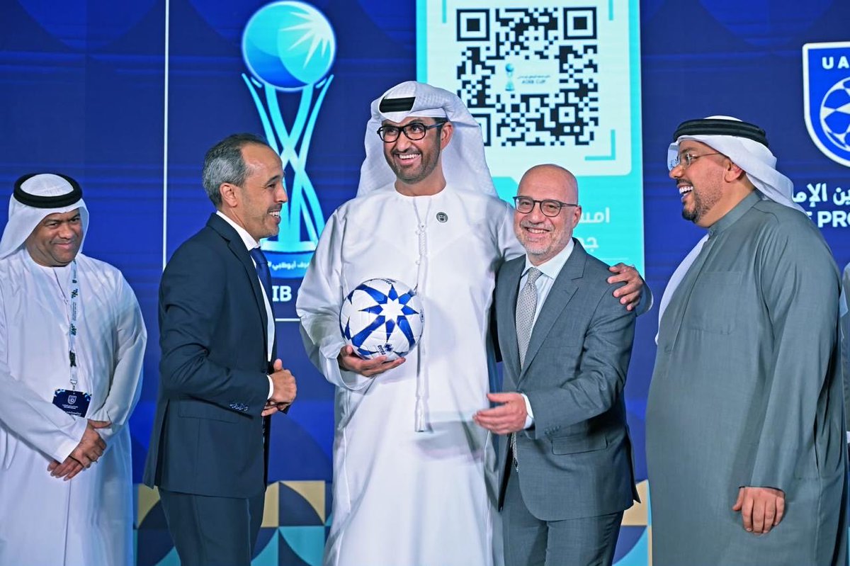 SultanAlJaber's tweet photo. لكرة القدم طابعٌ خاص، تجسّده الطاقة، والشغف، وقدرتها الفريدة على توحيد الناس والشعوب.

سعدنا اليوم في مجموعة أدنوك 
@ADNOCGroup باستضافة مراسم قرعة @UAEProLeague 

ونفخر بدعم دوري يسهم في اكتشاف المواهب الشابة، ويعزز الترابط المجتمعي، ويشجع مختلف فئات المجتمع في دولة الإمارات على تبني أسلوب حياة صحي من خلال ممارسة الرياضة.

نتمنى التوفيق لجميع الأندية، وأن يكون الموسم الجديد حافلاً بالمنافسة والنجاح والتميز.