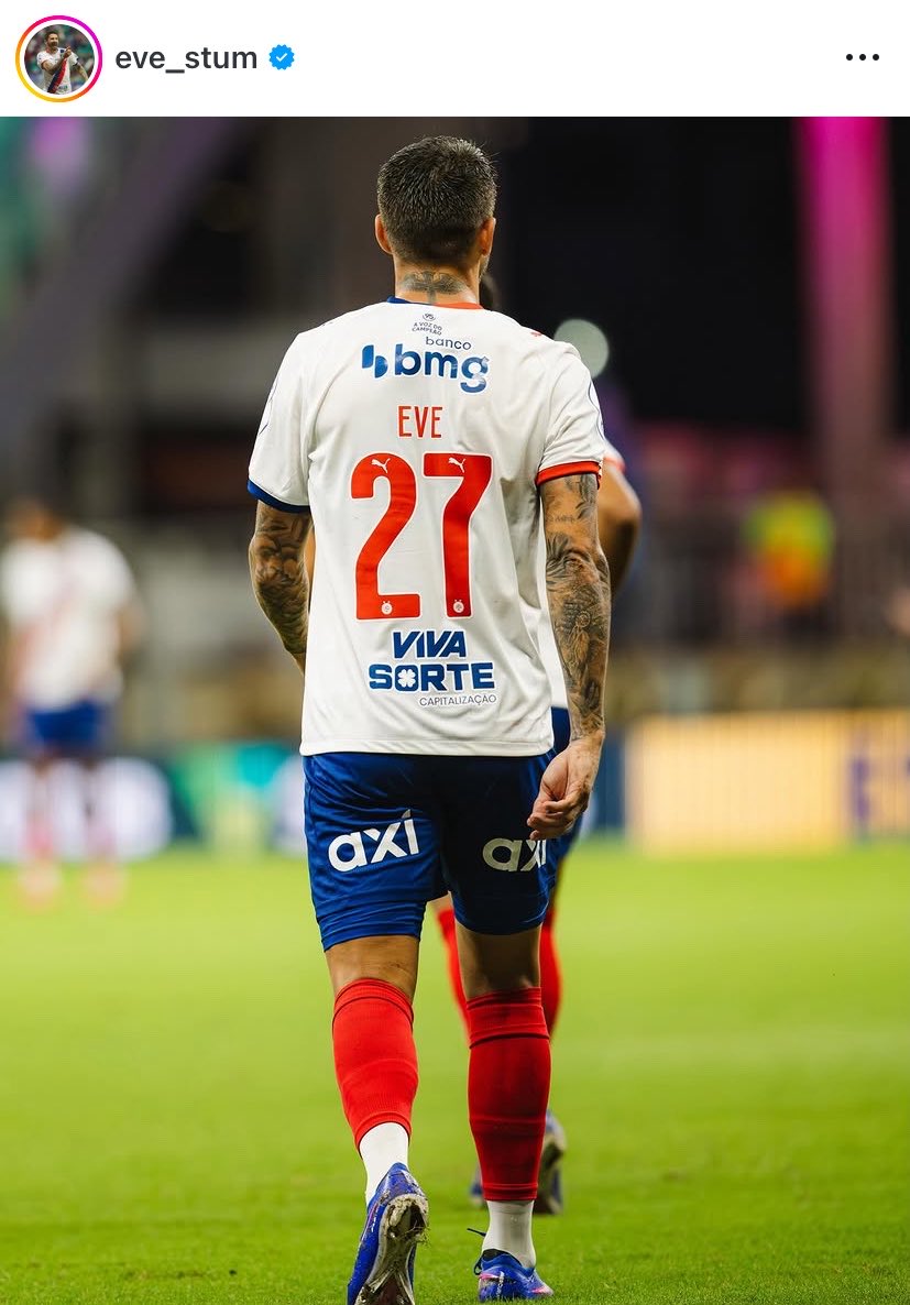 planetadobahia's tweet photo. 🚨‼️ Everaldo publicou um relato pessoal sobre 2 de julho: 

“O 2 de Julho ganhou um significado diferente desde que Salvador e o Bahia passaram a fazer parte da minha vida.

Dia que representa luta, coragem e orgulho de um povo que honra sua história. É a história do Brasil na Bahia.
Número que escolhi e, dentro de campo, tento representar um pouco da garra de cada tricolor nascido nessa terra.

Que a importância do 2 de Julho seja cada vez mais conhecida e a gente nunca se esqueça: "com tiranos não combinam brasileiros corações".

📲 Everaldo via Instagram