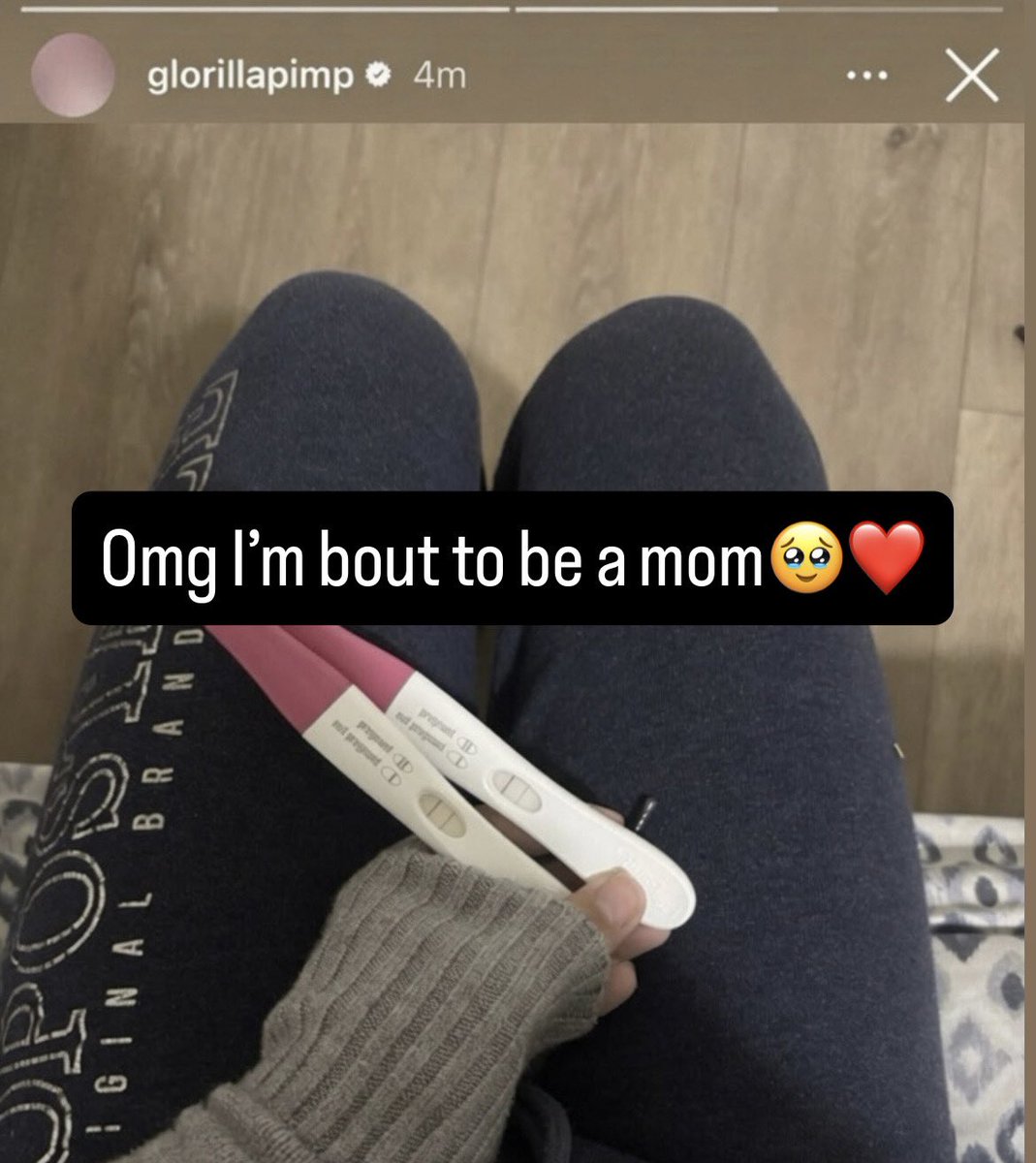 sa10nee's tweet photo. American rapper GloRilla has announced on her Instagram Story that she’s expecting a baby with NBA player Brandon Ingram after being together for just a year. Sources claim the couple may get married soon, as they are deeply in love with each other. Congratulations to them! https://t.co/aSXb4xNE7k